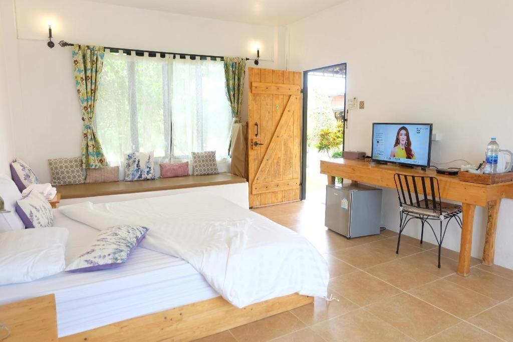 Villa Tuscany Country Resort Suan Phueng Exterior photo