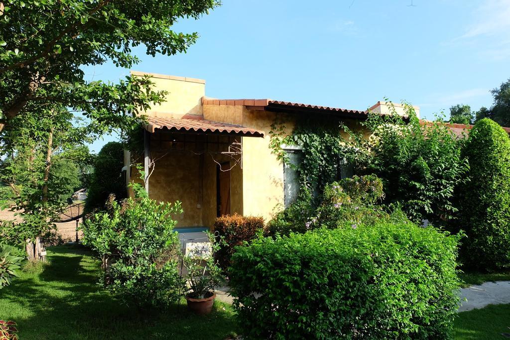 Villa Tuscany Country Resort Suan Phueng Exterior photo